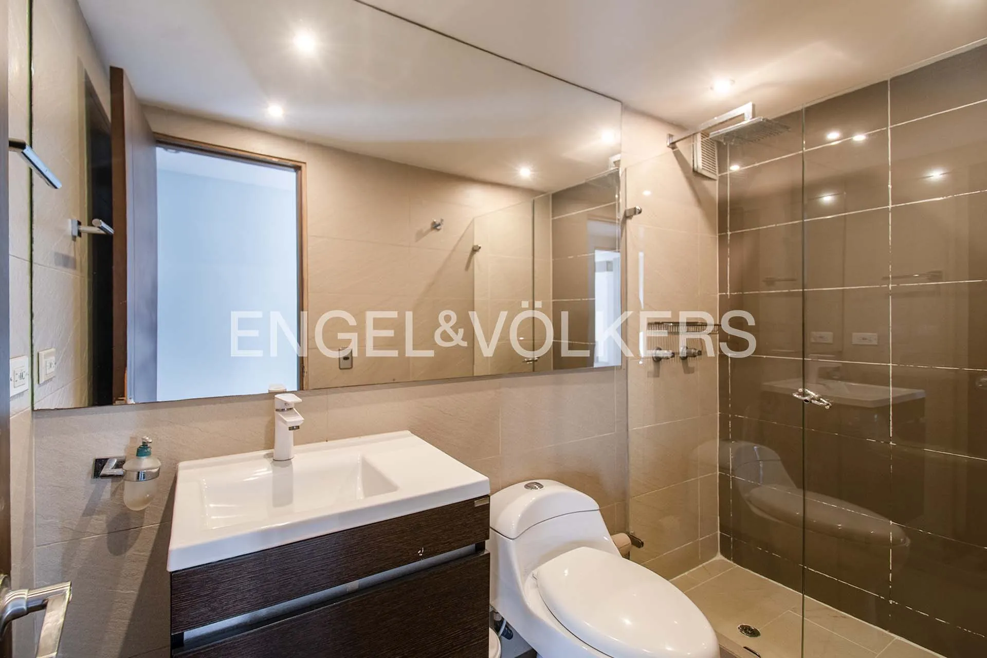 Apartamento en venta en Pontevedra, Bogotá · foto 8 de 17