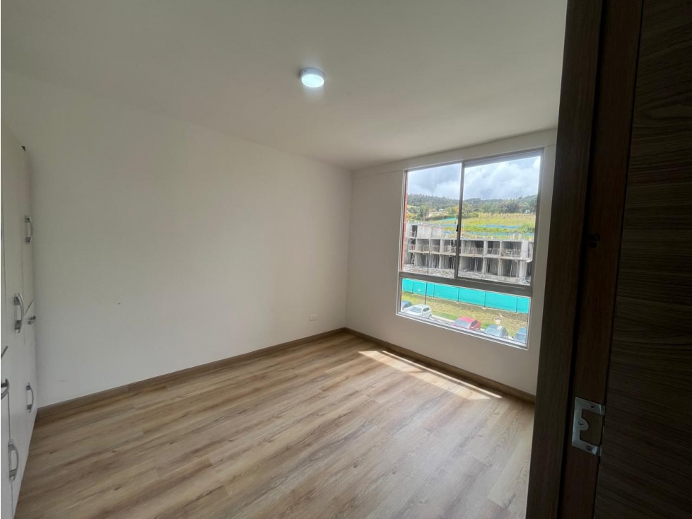 Apartamento en venta en Flandes Alto, La Calera · foto 13 de 18