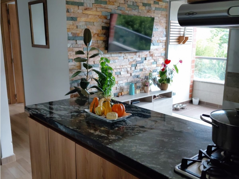 Apartamento en venta en Ditaires, La Estrella · foto 3 de 12