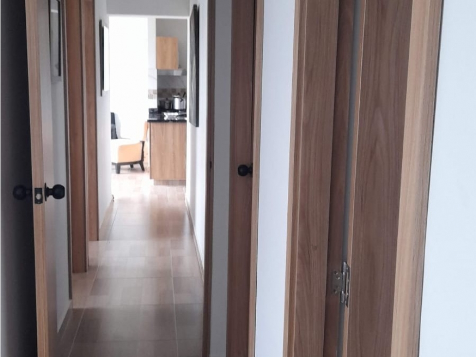 Apartamento en venta en Ditaires, La Estrella · foto 6 de 12