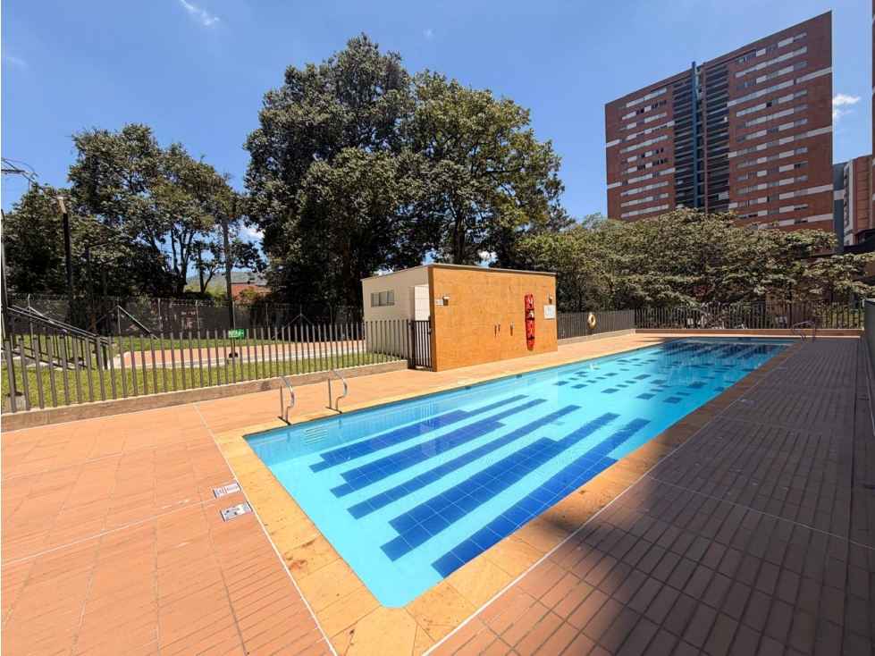 Apartamento en venta en Ditaires, La Estrella · foto 11 de 12
