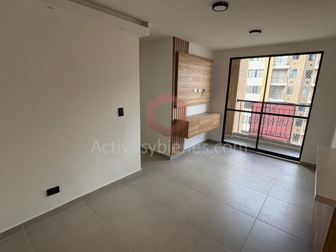 Apartamento de 2 alcobas en venta en Cuatro Esquinas, Rionegro, 49 m² · foto 2 de 16