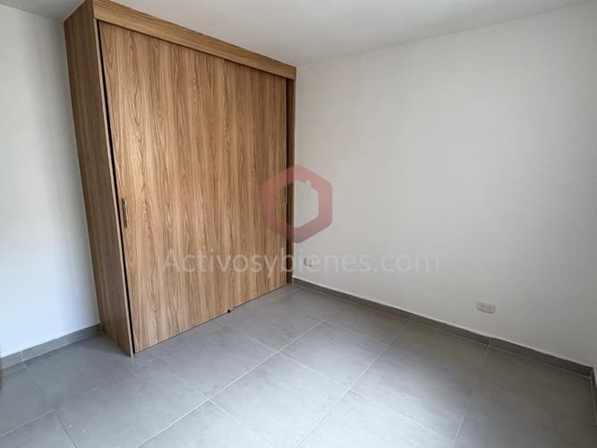 Apartamento de 2 alcobas en venta en Cuatro Esquinas, Rionegro, 49 m² · foto 5 de 16