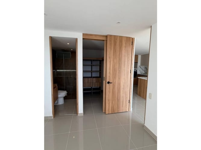 Apartamento de 2 alcobas en venta en Bochalema, Cali, 70 m² · foto 7 de 23