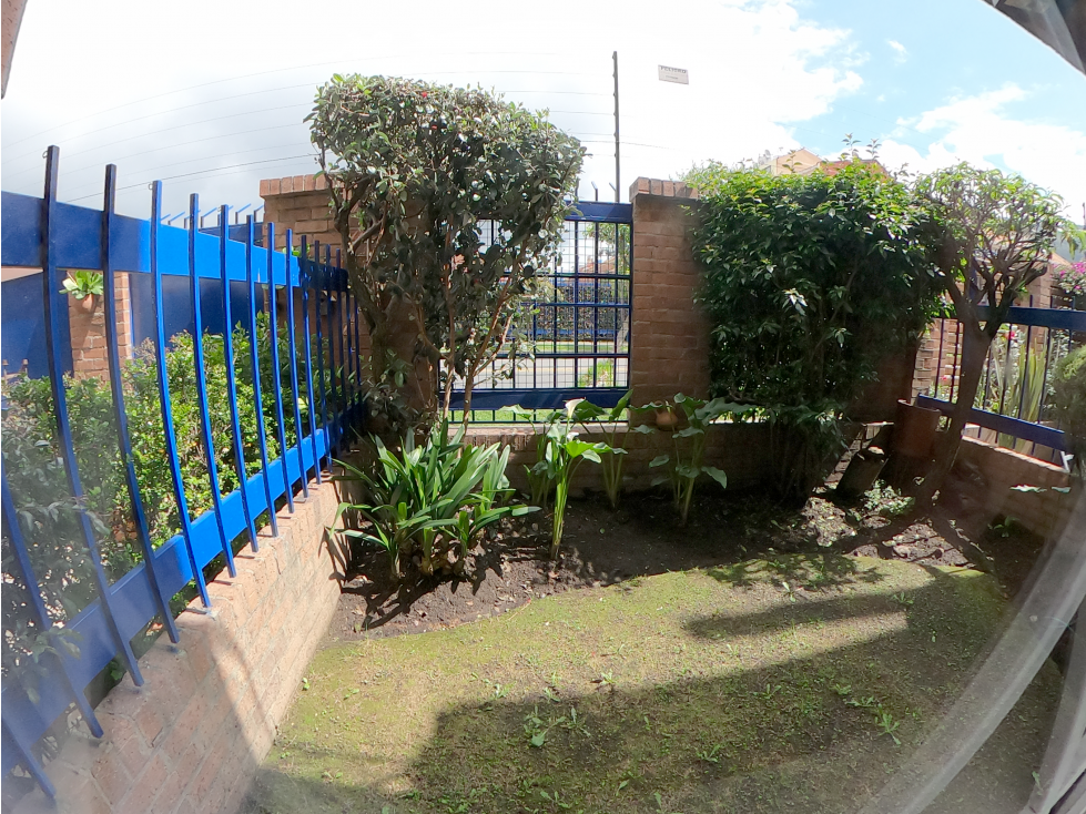 Casa en venta en Cedro Golf, Bogotá · foto 3 de 24