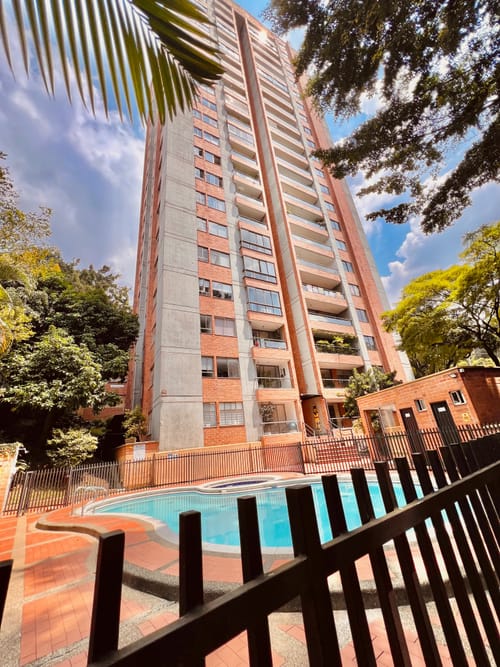 Apartamento de 3 alcobas en venta en Los Balsos, Medellín, 72 m² · foto 12 de 14