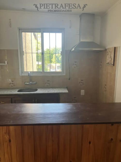 Apartamento en alquiler, 3 dormitorios, 1 baño, terraza, cochera. Carrasco Norte. · Foto 4
