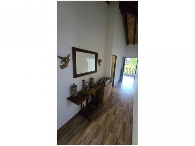 Finca en venta en El Carmen De Viboral, El Carmen de Viboral, 259 m² · foto 10 de 12