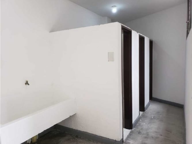 Bodega en arriendo en San Fernando, Medellín, 280 m² · foto 10 de 12