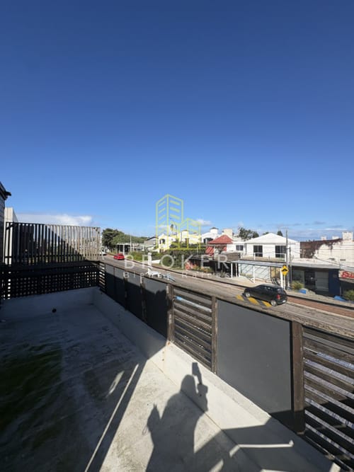 Alquiler local comercial y apartamento En La Barra Punta del Este · Foto 2