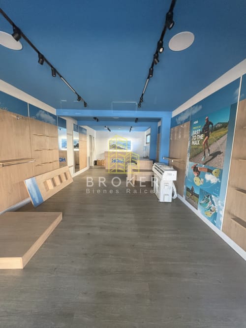 Alquiler local comercial y apartamento En La Barra Punta del Este · Foto 4
