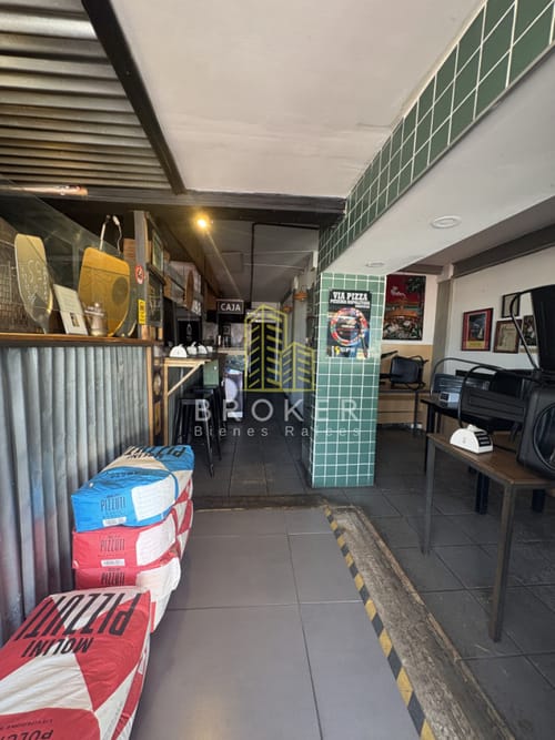 Alquiler local comercial y apartamento En La Barra Punta del Este · Foto 8