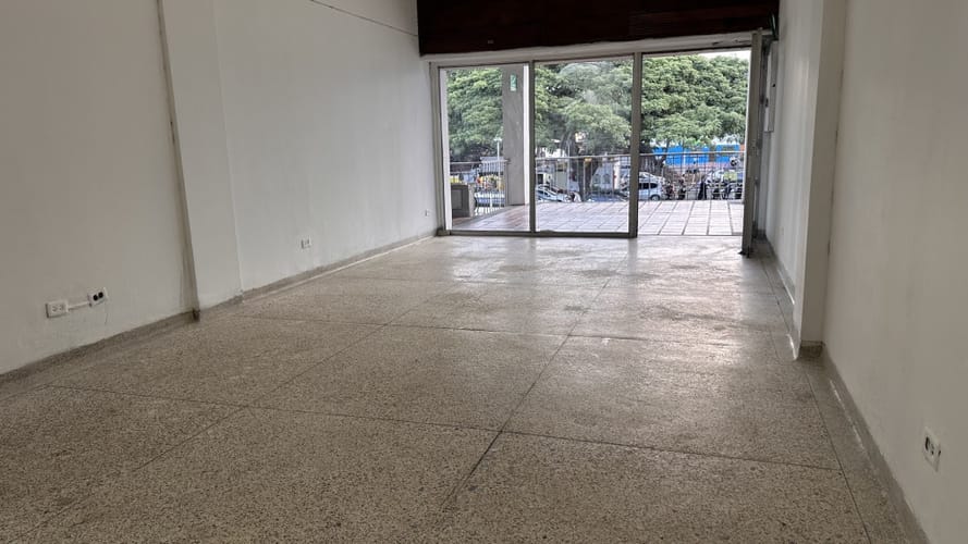 Oficina en arriendo en Urbanizacion La Merced, Cali, 36 m² · foto 2 de 10