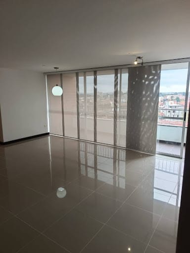 Apartamento de 3 alcobas en arriendo en Rionegro, 90 m² · foto 4 de 21