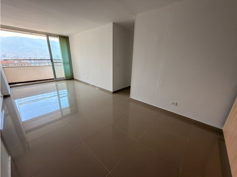 Apartamento en arriendo en Los Colores, Medellín · foto 5 de 20