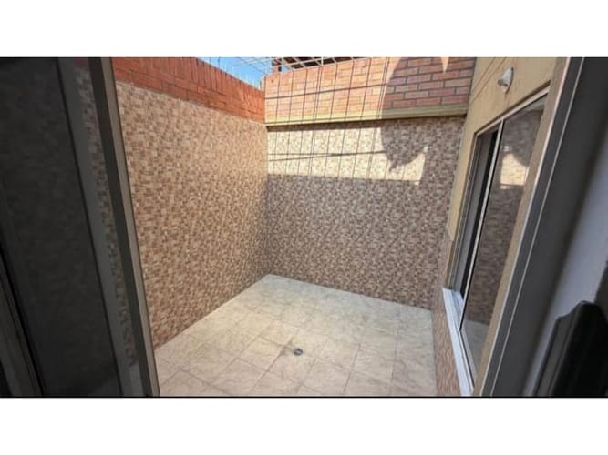 Casa de 4 alcobas en venta en Versalles, Floridablanca, 124 m² · foto 5 de 18