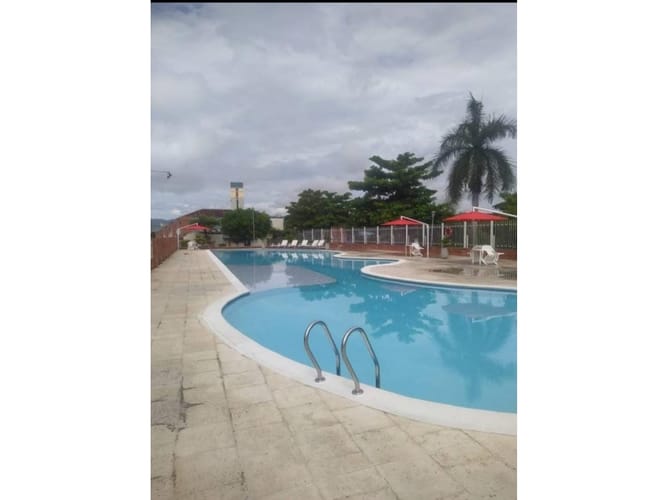 Casa de 4 alcobas en venta en Versalles, Floridablanca, 124 m² · foto 8 de 18