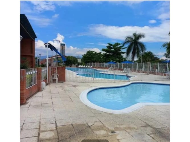Casa de 4 alcobas en venta en Versalles, Floridablanca, 124 m² · foto 15 de 18
