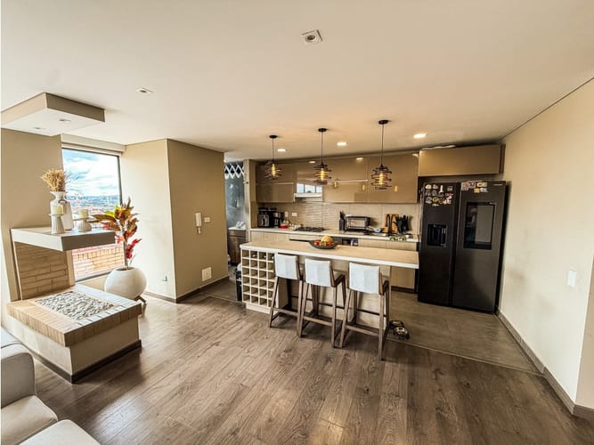 Apartamento de 3 alcobas en venta en Ilarco, Bogotá, 176 m² · foto 5 de 24