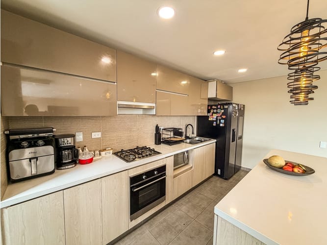 Apartamento de 3 alcobas en venta en Ilarco, Bogotá, 176 m² · foto 6 de 24