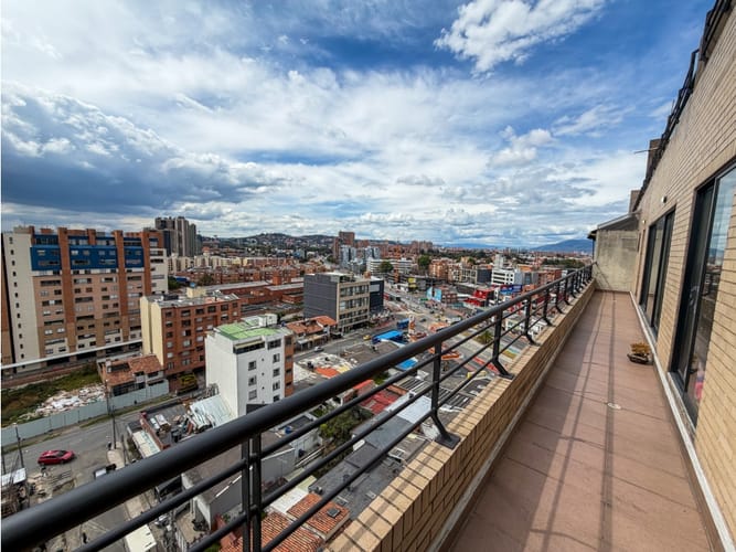 Apartamento de 3 alcobas en venta en Ilarco, Bogotá, 176 m² · foto 11 de 24