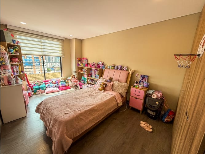 Apartamento de 3 alcobas en venta en Ilarco, Bogotá, 176 m² · foto 22 de 24