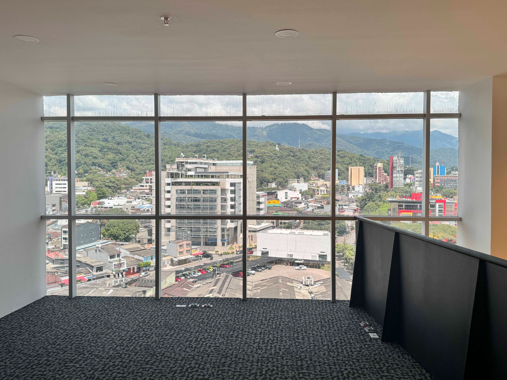 Office for rent in Barzal alto, Villavicencio