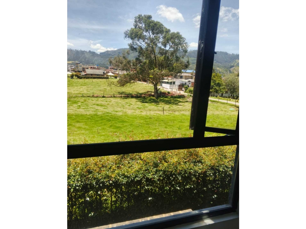 Casa en arriendo en La Estacion, Cajicá · foto 8 de 17