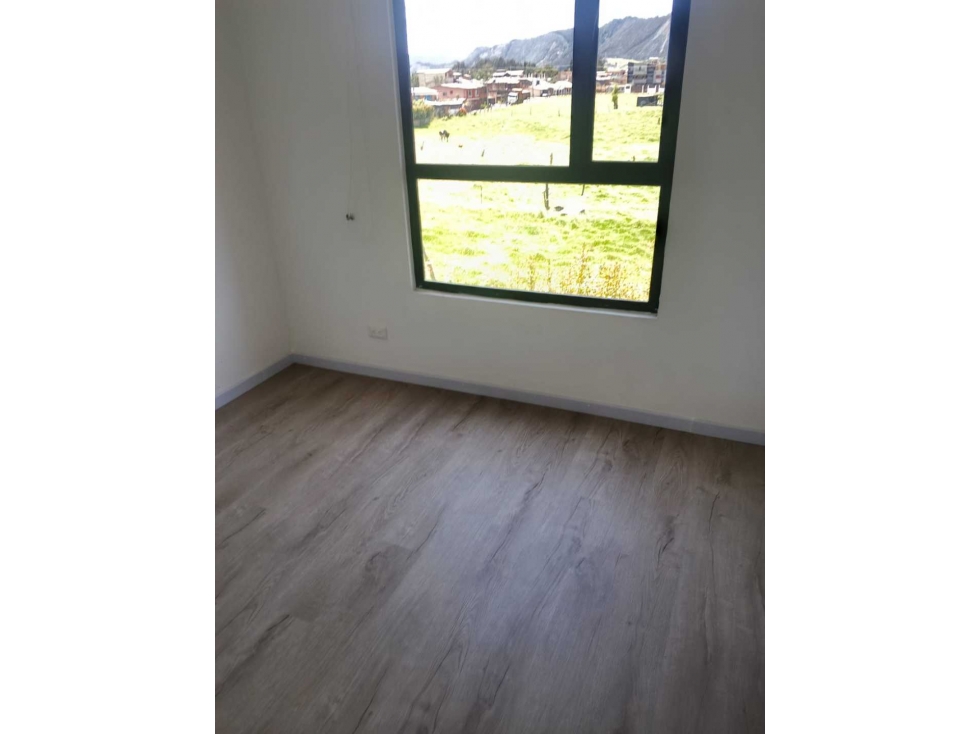 Casa en arriendo en La Estacion, Cajicá · foto 9 de 17