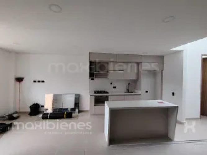 Casa de 4 alcobas en arriendo en San Nicolas, La Ceja, 220 m² · foto 2 de 23