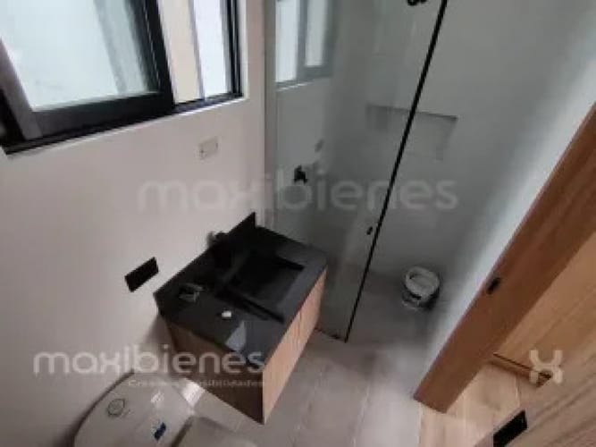 Casa de 4 alcobas en arriendo en San Nicolas, La Ceja, 220 m² · foto 3 de 23