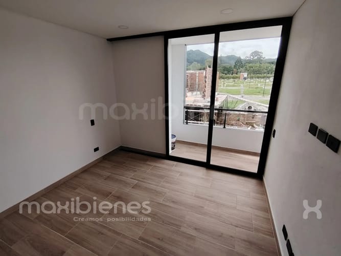 Casa de 4 alcobas en arriendo en San Nicolas, La Ceja, 220 m² · foto 8 de 23