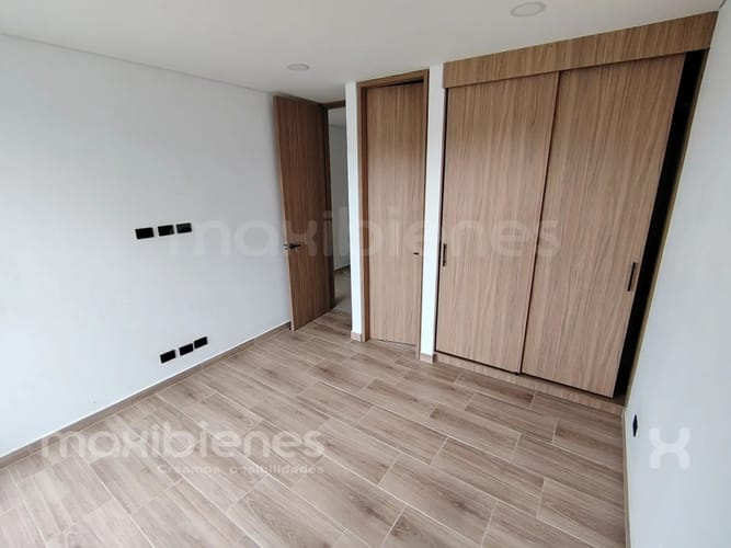 Casa de 4 alcobas en arriendo en San Nicolas, La Ceja, 220 m² · foto 14 de 23