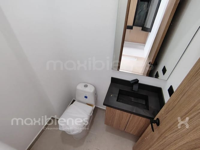 Casa de 4 alcobas en arriendo en San Nicolas, La Ceja, 220 m² · foto 16 de 23