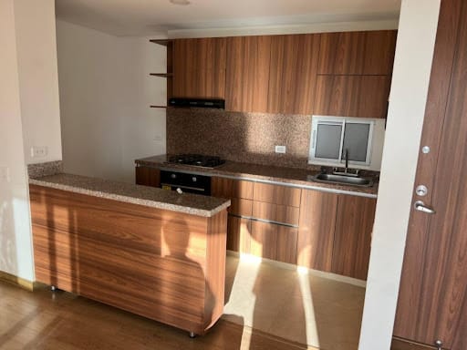 Apartamento de 2 alcobas en arriendo en Rionegro, 70 m² · foto 3 de 16