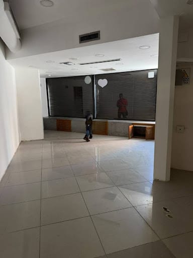Local en arriendo en San Diego, Medellín, 40 m² · foto 3 de 9
