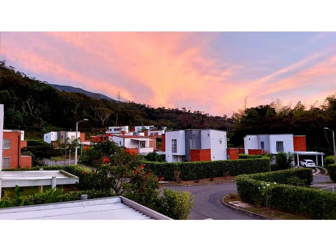 Casa de 5 alcobas en venta en Las Mercedes, Jamundí, 403 m² · foto 13 de 13