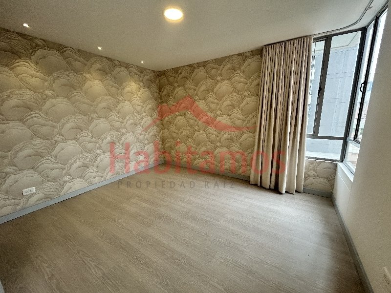 Apartamento en arriendo en Castropol, Medellín · foto 15 de 17