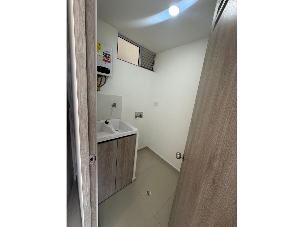 Apartamento en arriendo en San Juan Bautista, Itagüí · foto 5 de 22