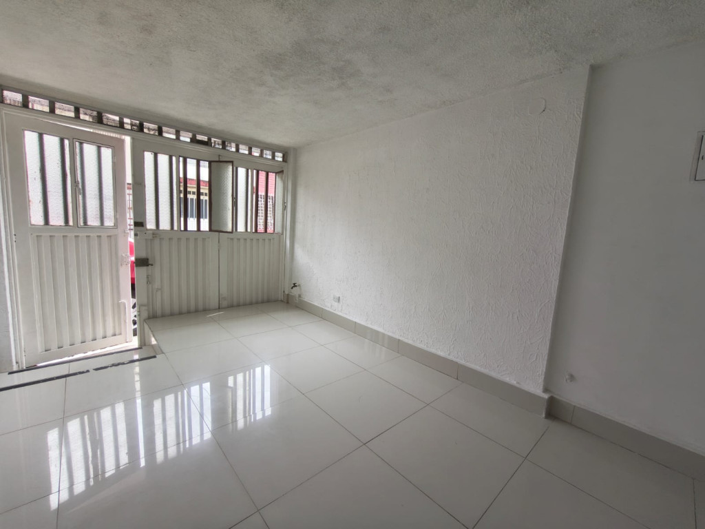 Casa en arriendo en Ciudad Los Alamos, Cali · foto 2 de 20