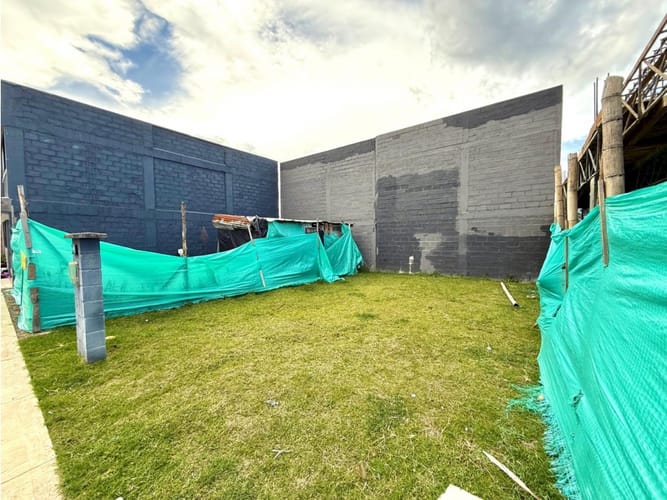 Lote en venta en La Ceja, 82 m² · foto 2 de 8
