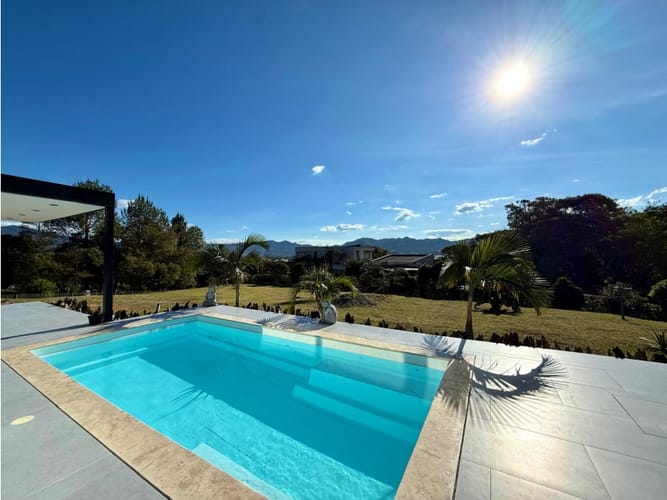 Casa de 4 alcobas en venta en La Ceja, 330 m² · foto 11 de 16