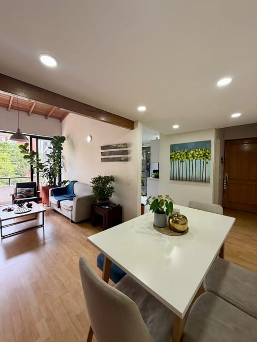 Apartamento de 3 alcobas en venta en Loma De San Julian, Medellín, 96 m² · foto 4 de 21