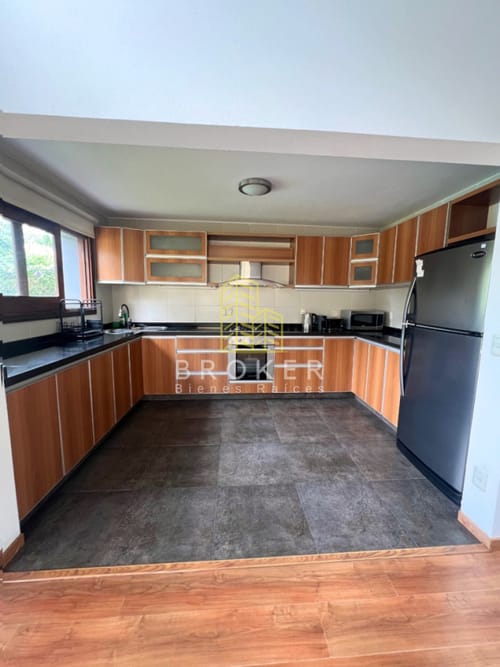 Venta y alquiler anual de moderna casa en mansa 5 dorm+ piscina · Foto 7