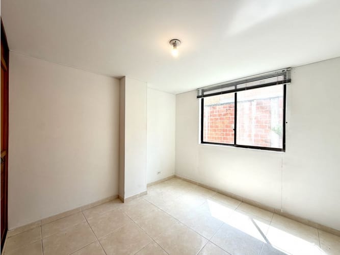 Apartamento de 3 alcobas en venta en Altamira, Palmira, 75 m² · foto 7 de 15