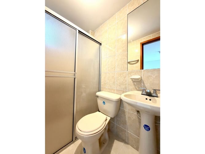 Apartamento de 3 alcobas en venta en Altamira, Palmira, 75 m² · foto 12 de 15