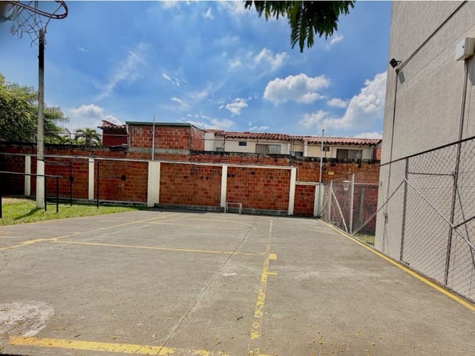 Apartamento de 3 alcobas en venta en Altamira, Palmira, 75 m² · foto 15 de 15