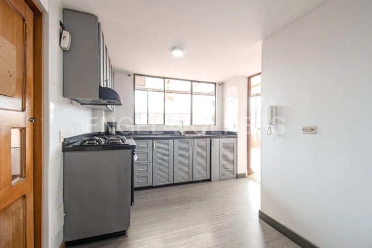 Apartamento de 4 alcobas en venta en Colina Campestre, Bogotá, 103 m² · foto 5 de 18