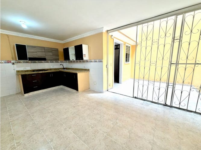 Casa de 6 alcobas en venta en Las Americas, Palmira, 300 m² · foto 8 de 24