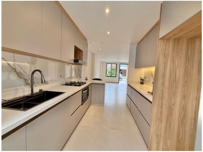 Casa de 4 alcobas en venta en San Antonio De Pereira, Rionegro, 165 m² · foto 10 de 12